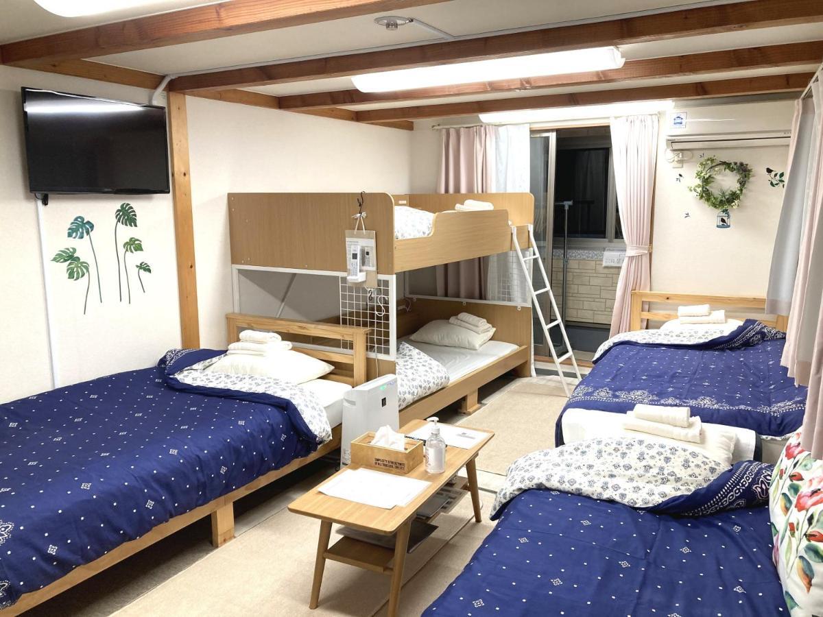 The Familiar Inn ー 旅館ホテル業 Osaka Bagian luar foto