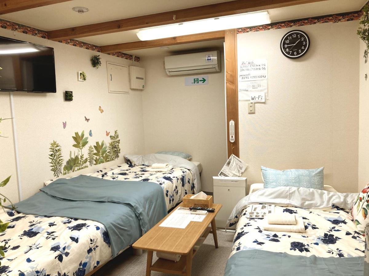 The Familiar Inn ー 旅館ホテル業 Osaka Bagian luar foto
