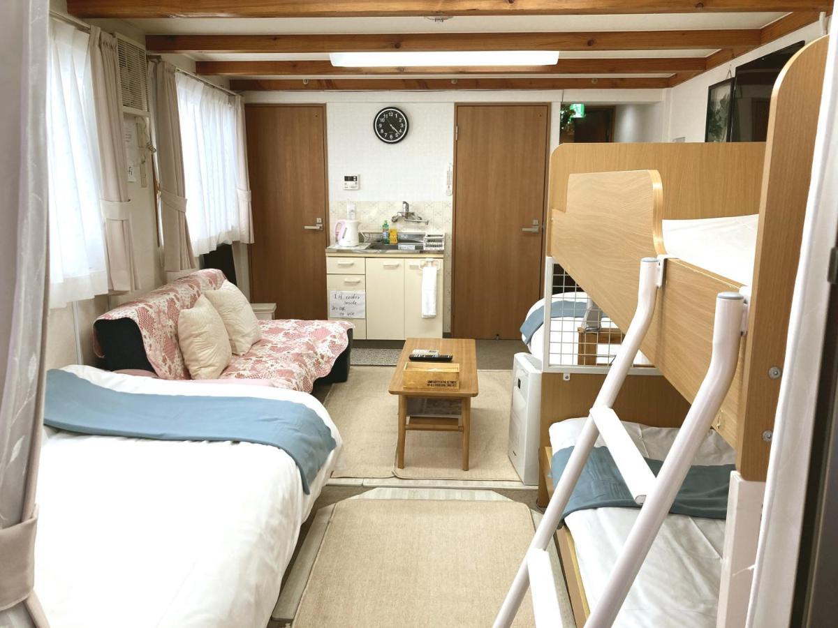 The Familiar Inn ー 旅館ホテル業 Osaka Bagian luar foto